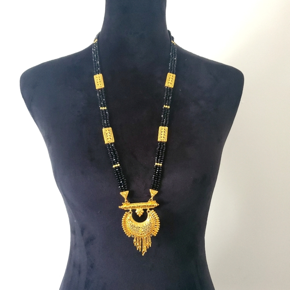 Brand new goldplated Bollywood Indian mangalsutra necklace